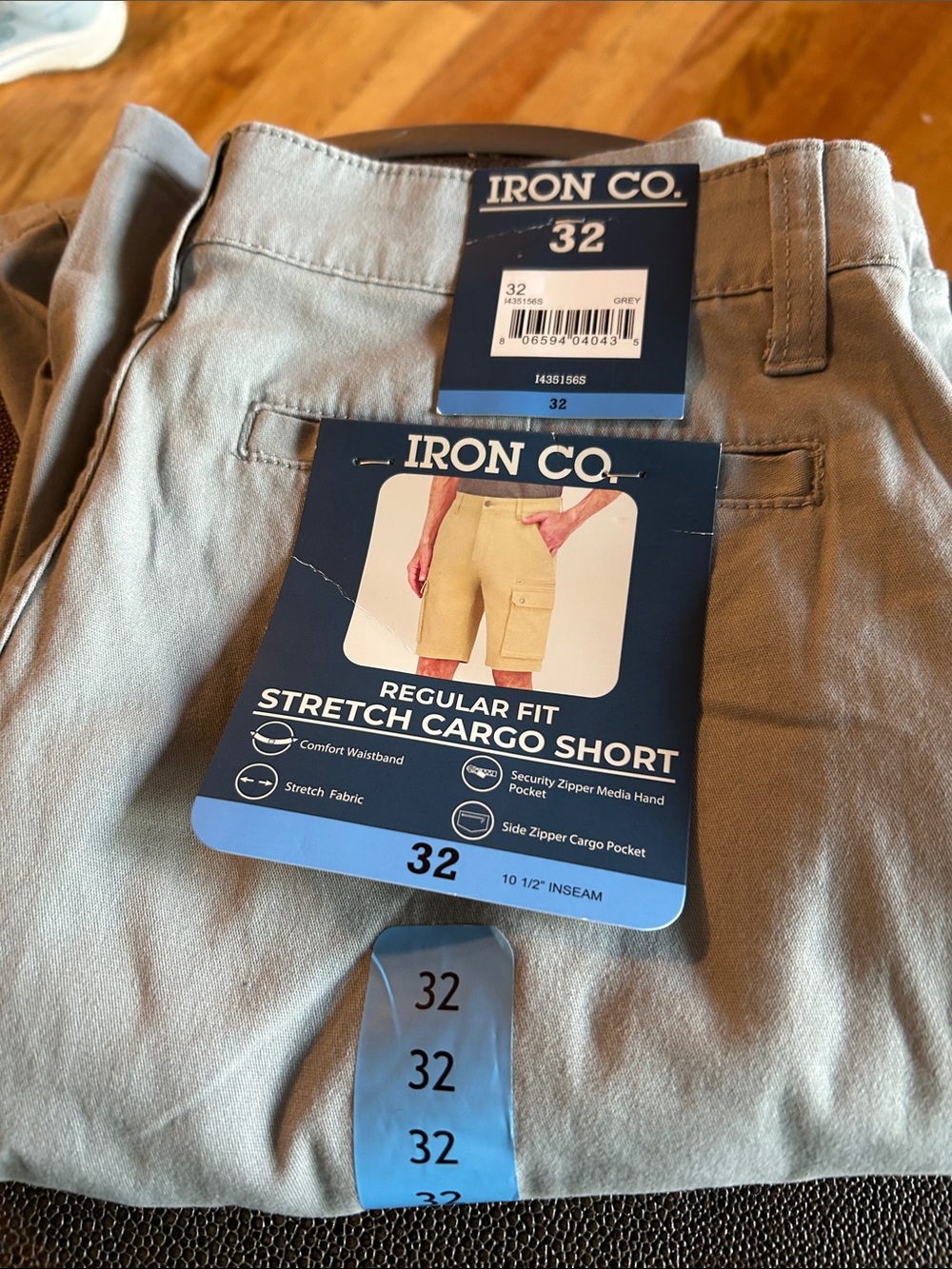 Iron Co. Men's Grey Stretch Cargo Shorts - Regular Fit